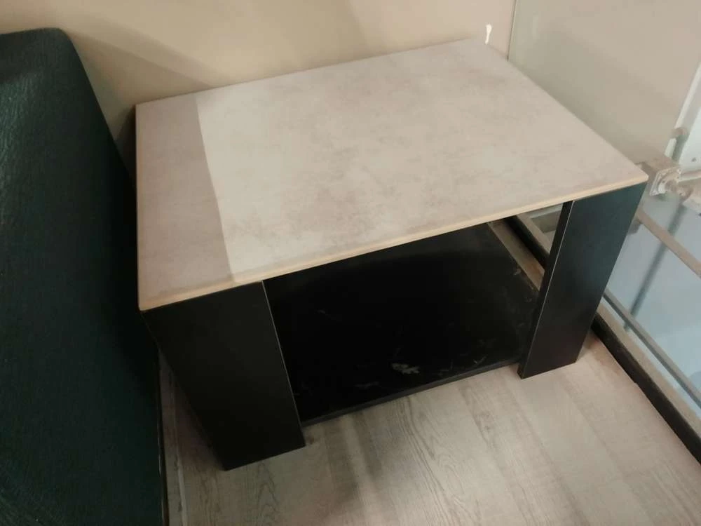 GREY&BLACK SIDE TABLE